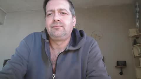 Snapshot of matrike1 chatting on 03/01/26, 11:12 matrike1 online show from 03/01/26, 11:12