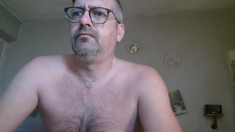 Snapshot of matrike1 chatting on 05/17/26, 07:50 matrike1 online show from 05/17/26, 07:50