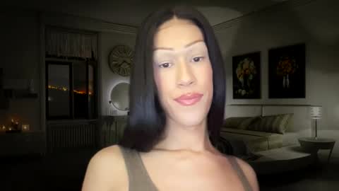 MOLLY MILLS online show from 10/30/25, 08:31