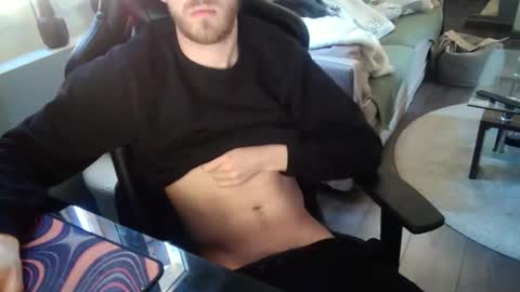 matt1q237916 online show from 04/15/26, 03:19