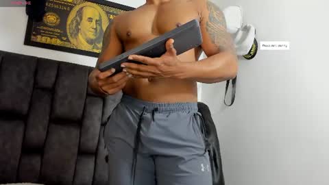 Snapshot of matt_rodriguez92 chatting on 07/14/26, 10:43 matt rodriguez92 online show from 07/14/26, 10:43