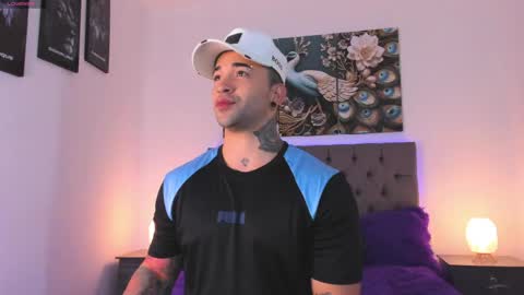 Matthew INDEPENDENT MODEL online show from 04/11/26, 04:06