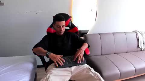 Matthew online show from 12/03/25, 07:56