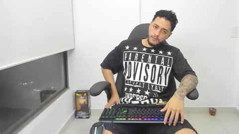 Snapshot of mattia_dupont chatting on 03/03/26, 11:43 Mattias online show from 03/03/26, 11:43