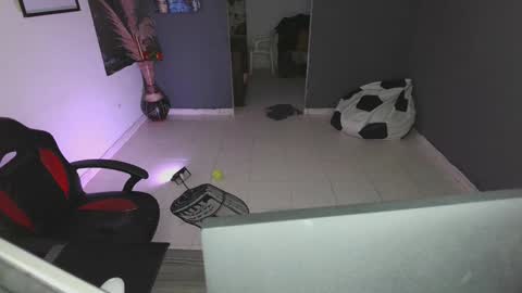 mattias     online show from 01/30/25, 05:52