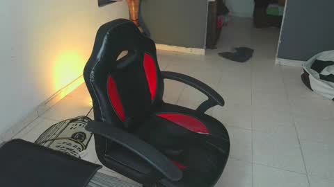 mattias     online show from 02/03/25, 04:52