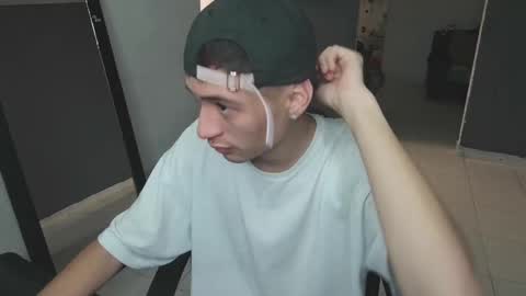 mattias     online show from 02/14/25, 03:47