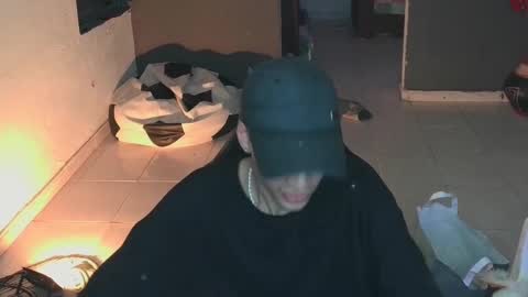 mattias     online show from 02/19/25, 05:16