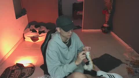 mattias     online show from 02/20/25, 10:04