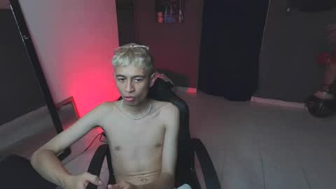 mattias     online show from 02/24/25, 02:51