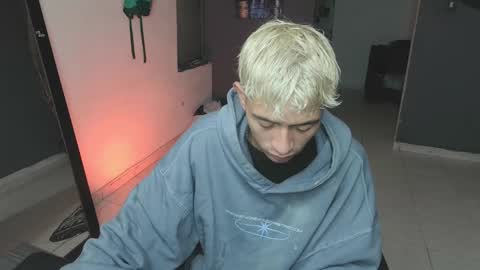 mattias     online show from 03/08/25, 03:35