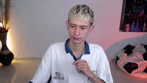 mattias     online show from 11/30/25, 05:50