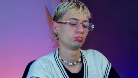 mattias     online show from 01/10/26, 01:51