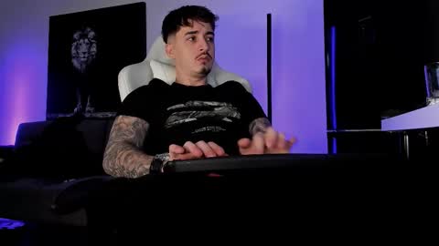 Matt online show from 11/07/25, 07:19