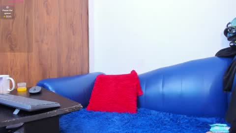 Snapshot of mature_beautiful chatting on 05/27/26, 04:42 Lucy online show from 05/27/26, 04:42
