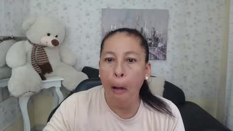 Snapshot of mature_martina_ chatting on 04/28/26, 09:20 Martina online show from 04/28/26, 09:20