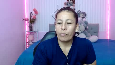 Snapshot of mature_martina_ chatting on 05/22/26, 10:37 Martina online show from 05/22/26, 10:37