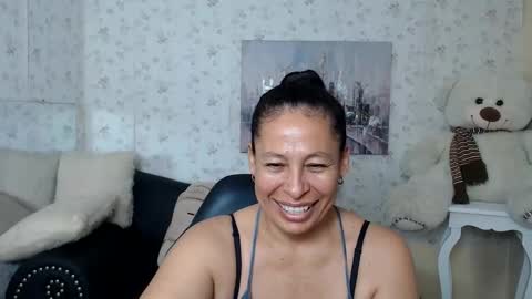 Snapshot of mature_martina_ chatting on 06/04/26, 11:00 Martina online show from 06/04/26, 11:00