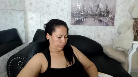 Snapshot of mature_martina_ chatting on 06/16/26, 08:39 Martina online show from 06/16/26, 08:39