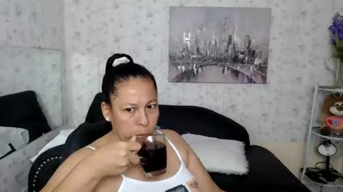 Snapshot of mature_martina_ chatting on 07/14/26, 04:28 Martina online show from 07/14/26, 04:28