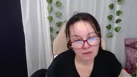 Snapshot of mature_wolf chatting on 12/04/24, 02:04 Sonia online show from 12/04/24, 02:04