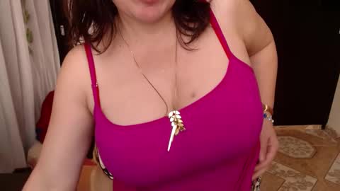 Snapshot of mature_wolf chatting on 12/12/24, 09:15 Sonia online show from 12/12/24, 09:15