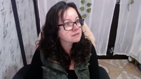 Snapshot of mature_wolf chatting on 03/05/25, 12:44 Sonia online show from 03/05/25, 12:44