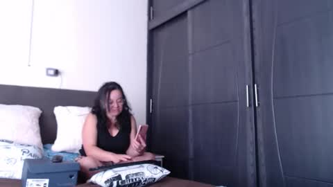 Sonia online show from 02/06/26, 04:21