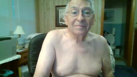 Snapshot of maturecouple1954 chatting on 03/20/26, 11:37 SXECPL55 at G mail Dot Com online show from 03/20/26, 11:37
