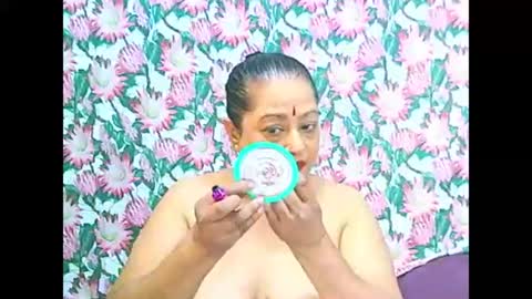 Snapshot of matureindian654u chatting on 06/10/26, 07:51 matureindian654u online show from 06/10/26, 07:51