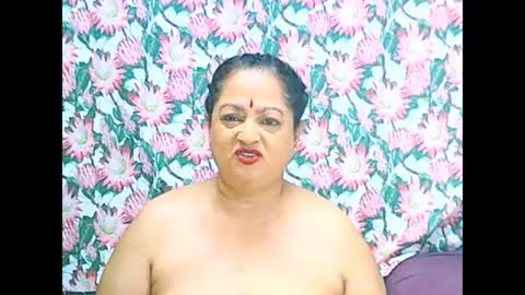 Snapshot of matureindian654u chatting on 06/14/26, 05:04 matureindian654u online show from 06/14/26, 05:04