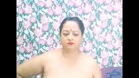 Snapshot of matureindian654u chatting on 07/06/26, 07:38 matureindian654u online show from 07/06/26, 07:38