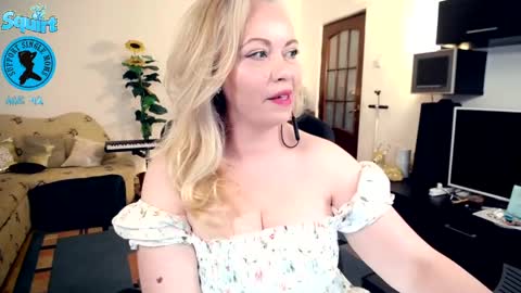 Whitney Lynn online show from 05/07/26, 06:24