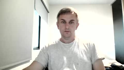Snapshot of matureontheedge chatting on 06/09/26, 05:35 matureontheedge online show from 06/09/26, 05:35