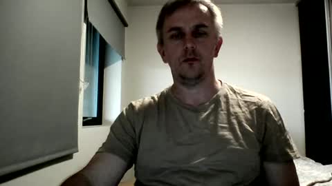 Snapshot of matureontheedge chatting on 06/12/26, 05:34 matureontheedge online show from 06/12/26, 05:34