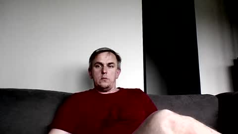 Snapshot of matureontheedge chatting on 07/15/26, 04:01 matureontheedge online show from 07/15/26, 04:01