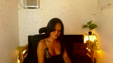 maturity_mommy_intown online show from 10/11/25, 08:57