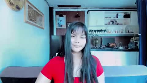 Snapshot of maui2612 chatting on 07/19/26, 12:14 Maui 18 online show from 07/19/26, 12:14