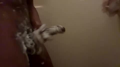 Big gunshots hopefully online show from 12/05/25, 04:47