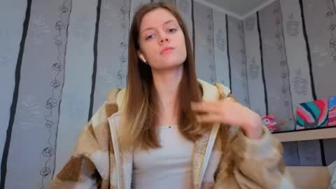 Lucy online show from 04/17/26, 08:06