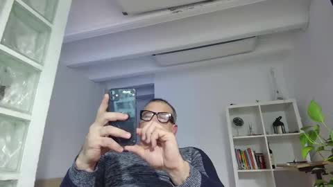 mauro1971 online show from 11/18/25, 12:20