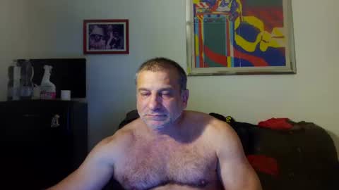 Snapshot of mauro1971 chatting on 06/03/26, 06:35 mauro1971 online show from 06/03/26, 06:35