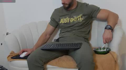 mauro_real_man online show from 10/13/25, 04:51