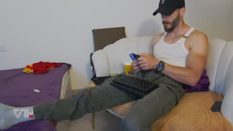 mauro_real_man online show from 05/11/26, 06:27