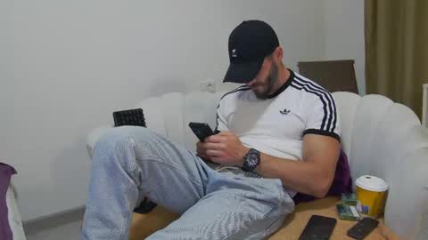 mauro_real_man online show from 05/16/26, 06:50