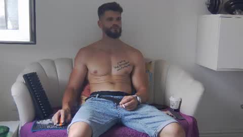 Snapshot of mauro_real_man chatting on 07/06/26, 10:01 mauro_real_man online show from 07/06/26, 10:01