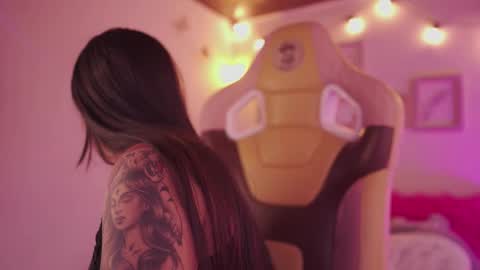 Snapshot of mavy_ chatting on 02/05/26, 06:45 MAVY online show from 02/05/26, 06:45