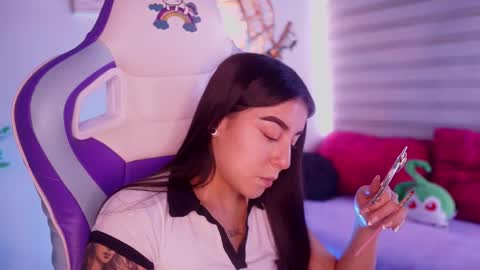 Snapshot of mavy_ chatting on 02/13/26, 07:21 MAVY online show from 02/13/26, 07:21