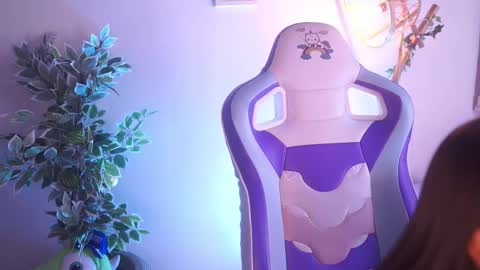 Snapshot of mavy_ chatting on 02/14/26, 07:27 MAVY online show from 02/14/26, 07:27