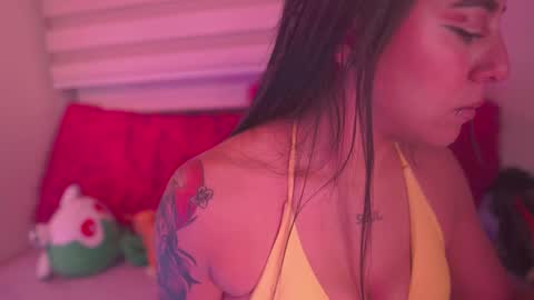 Snapshot of mavy_ chatting on 02/21/26, 09:21 MAVY online show from 02/21/26, 09:21